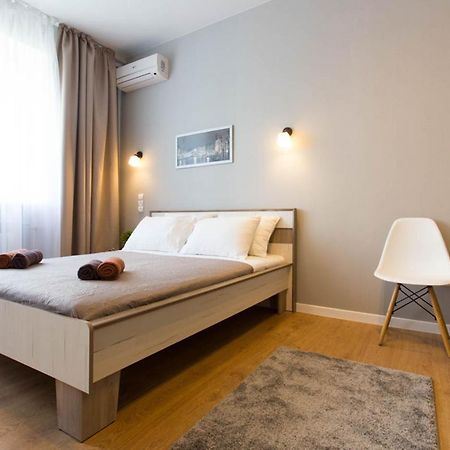 Modern Studio, Metro Yaroslava Mudroho And Universytet - Chernyshevska Str 95-2 Κχαρκίβ Εξωτερικό φωτογραφία